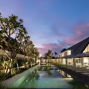 Keila Villa Seminyak (Bali)